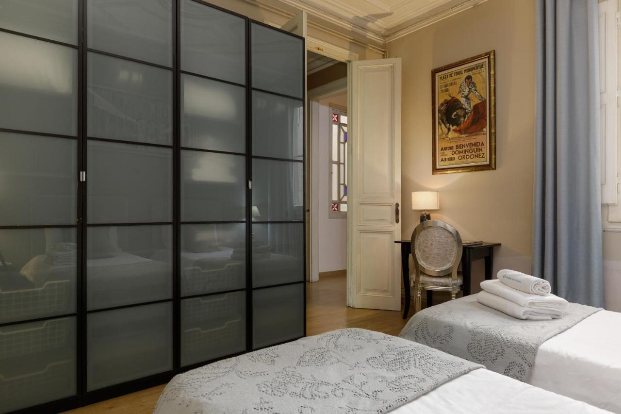 Enjoy Apartments Gran Via Barcelona Exterior photo