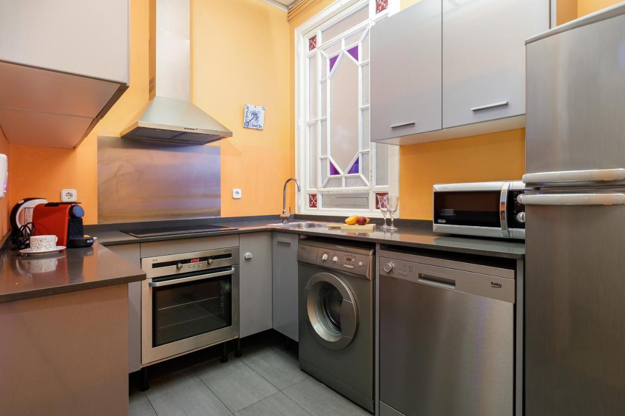 Enjoy Apartments Gran Via Barcelona Exterior photo