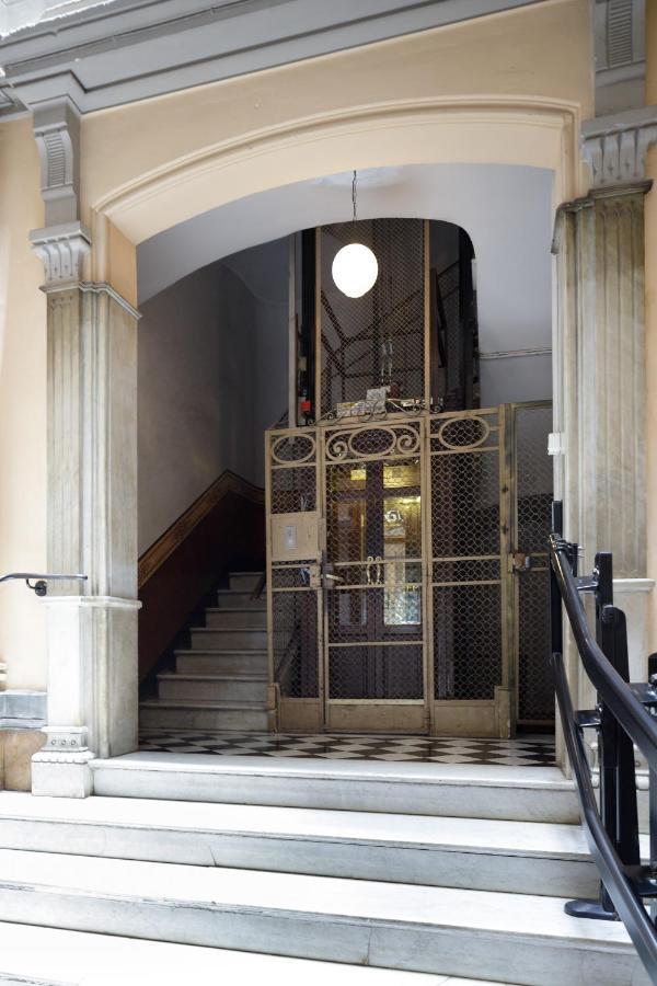 Enjoy Apartments Gran Via Barcelona Exterior photo